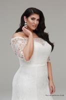 Plus size perfection Bridal image 1